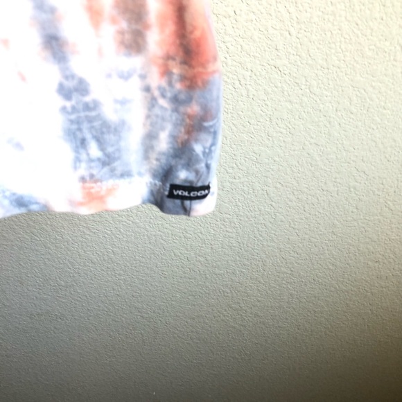 FLASH SALE! Volcom tie dye cotton tank top - Picture 3 of 4